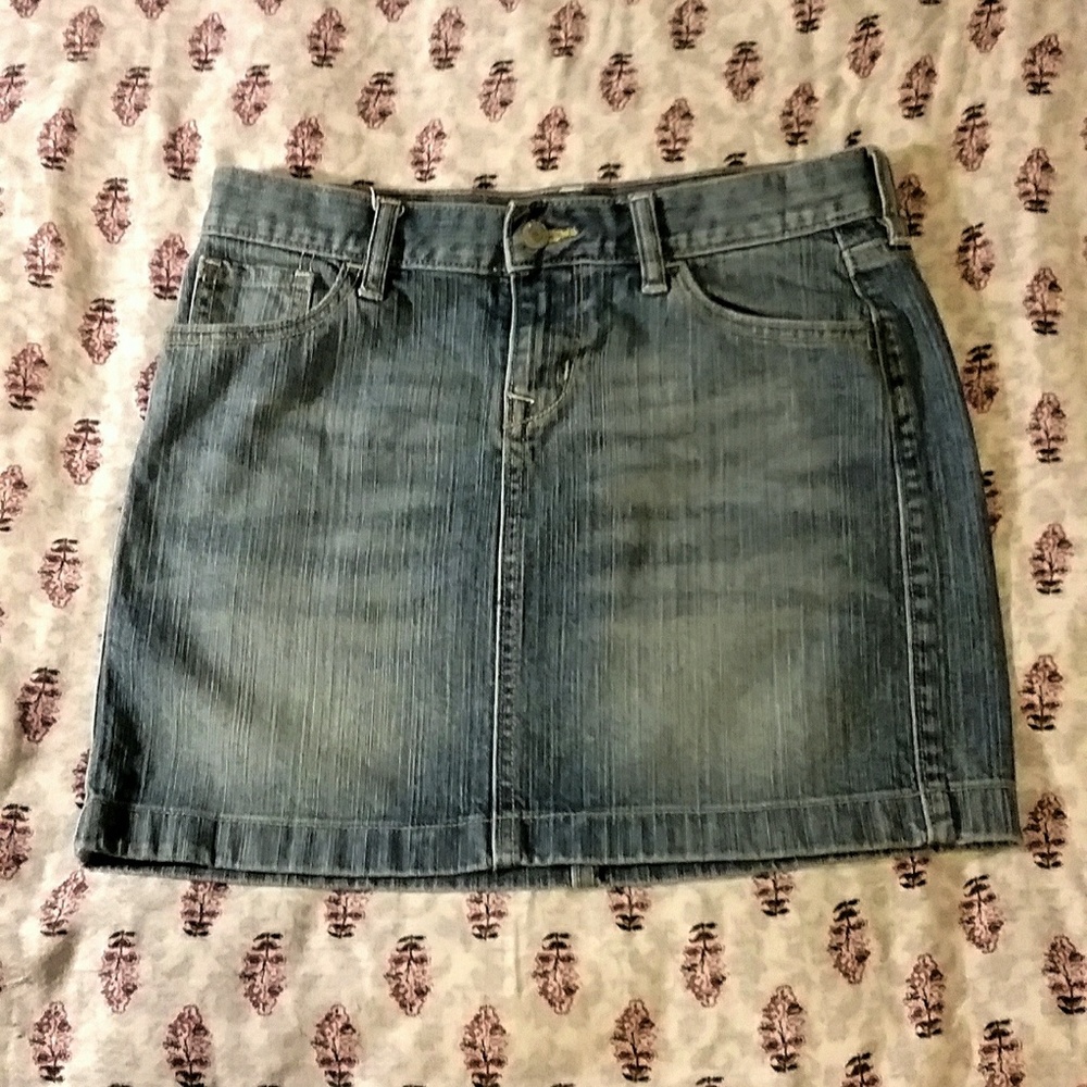 Old Navy mini denim jean skirt